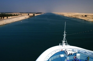 SUEZ, THE CHOICES OF  SHIPPING COMPANIES