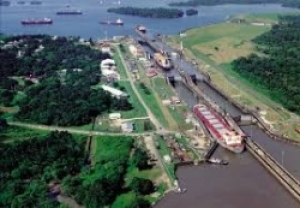 STRIKES AND DELAYS FOR THE GROWTH OF THE PANAMA CANAL